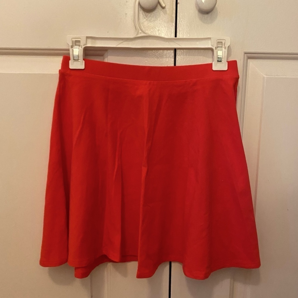 ** FREE ** FOREVER 21 Red Skater Mini Skirt